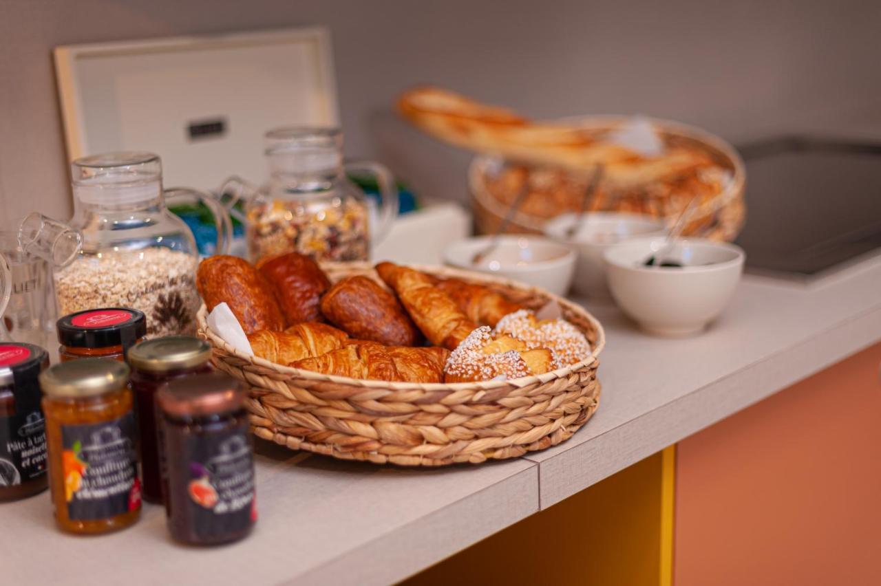 Hostel Le Hueb Тулон Екстериор снимка
