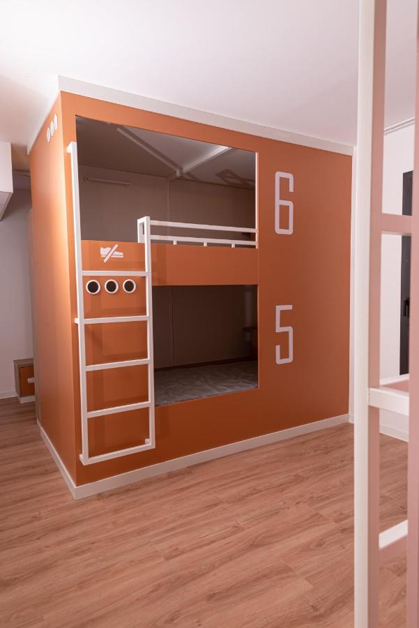 Hostel Le Hueb Тулон Екстериор снимка